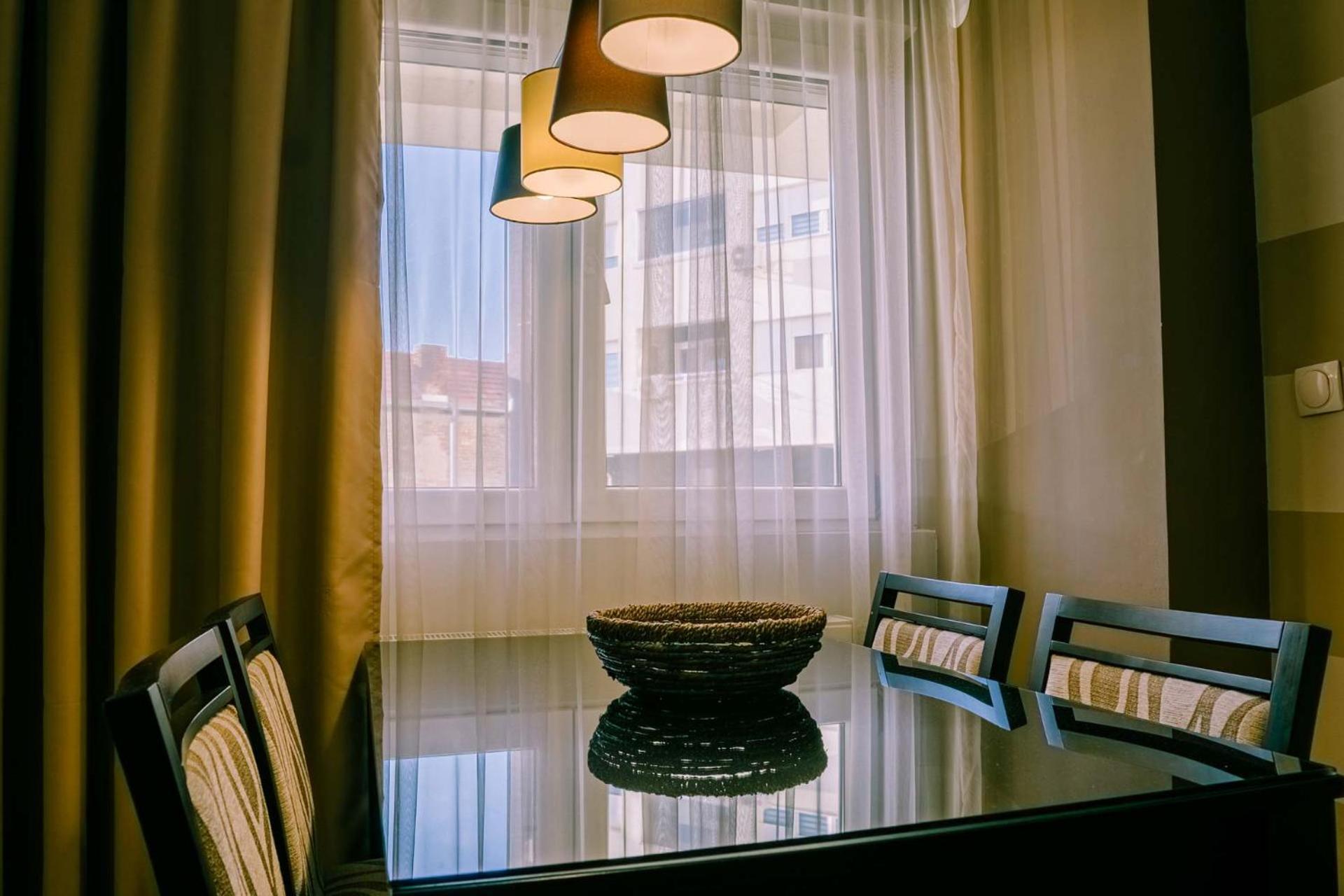 Nar Royalton Accommodation Nis Quarto foto