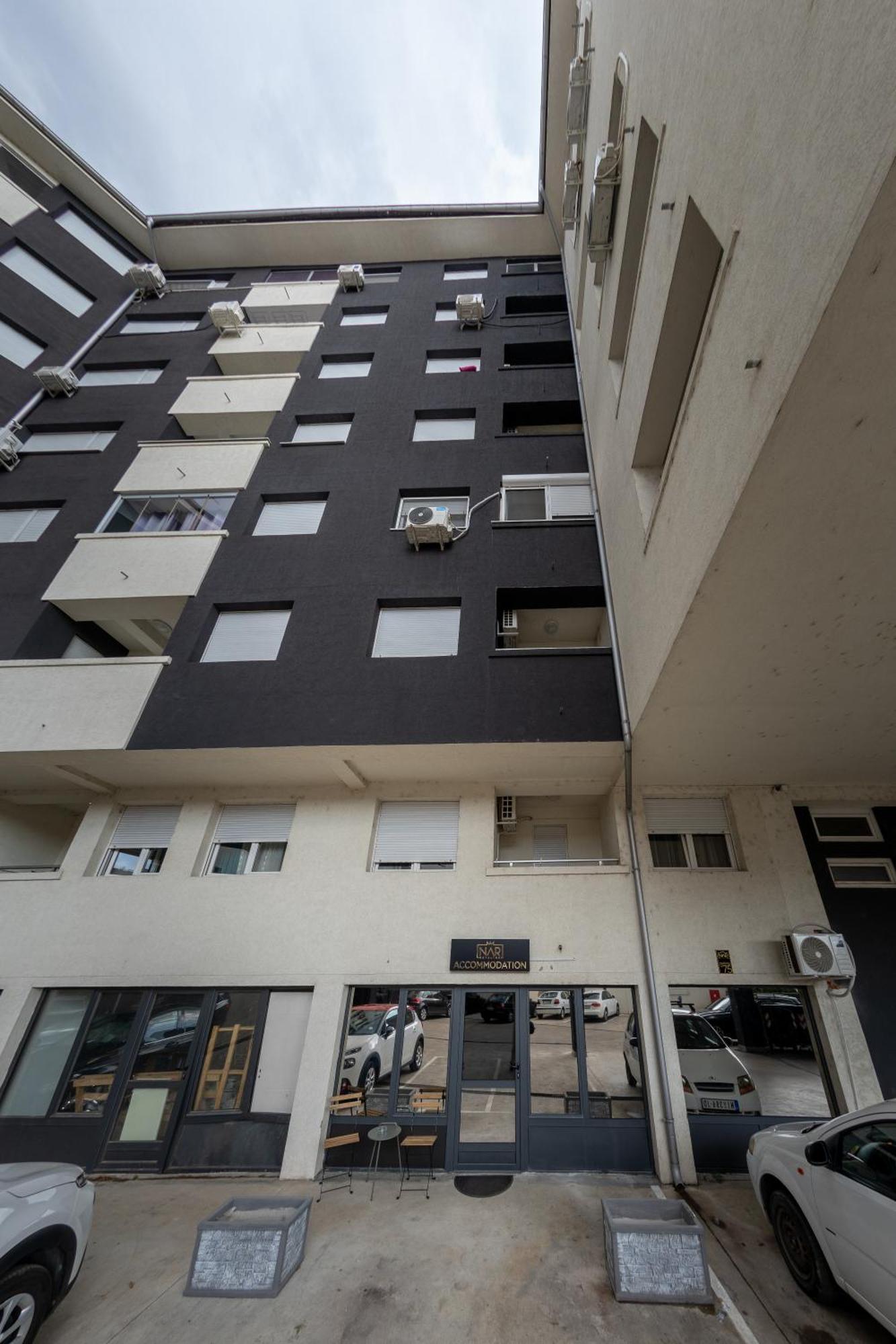 Nar Royalton Accommodation Nis Exterior foto