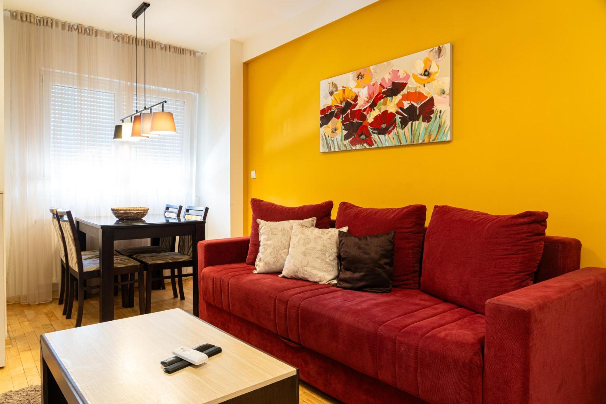 Nar Royalton Accommodation Nis Exterior foto