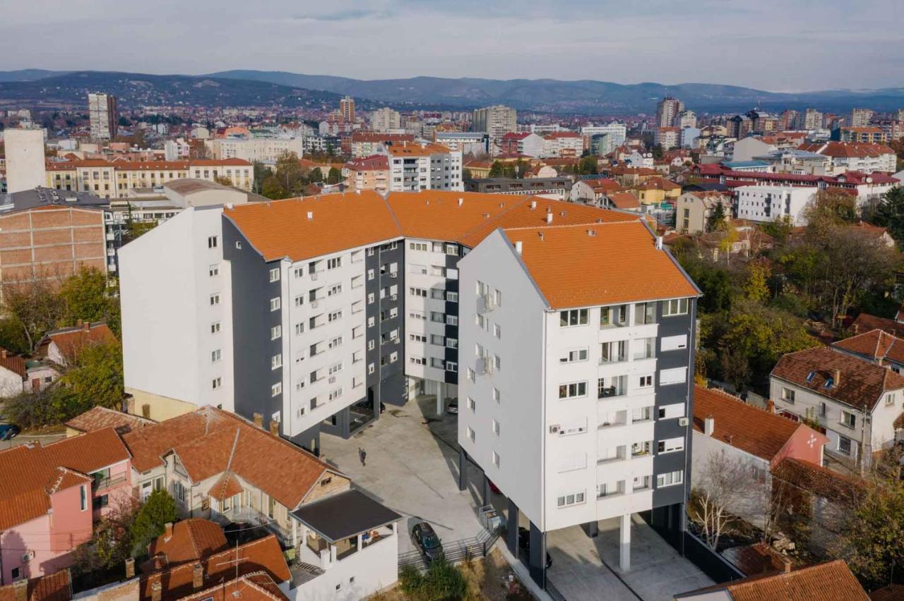 Nar Royalton Accommodation Nis Exterior foto